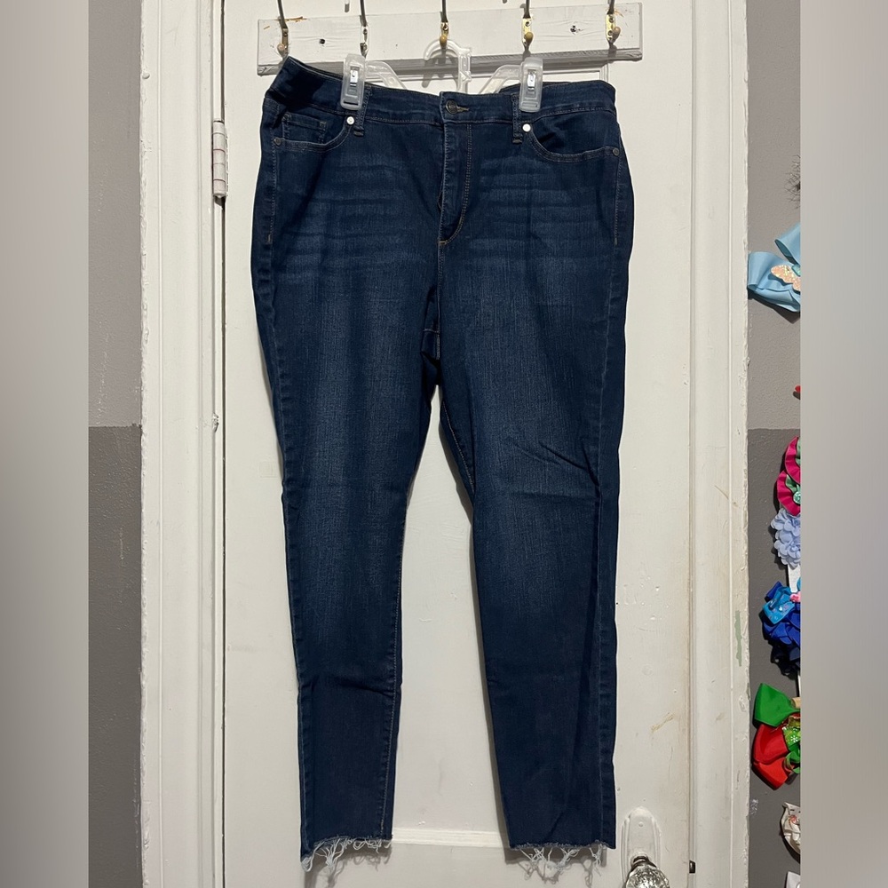 3/$10 skinny jeans